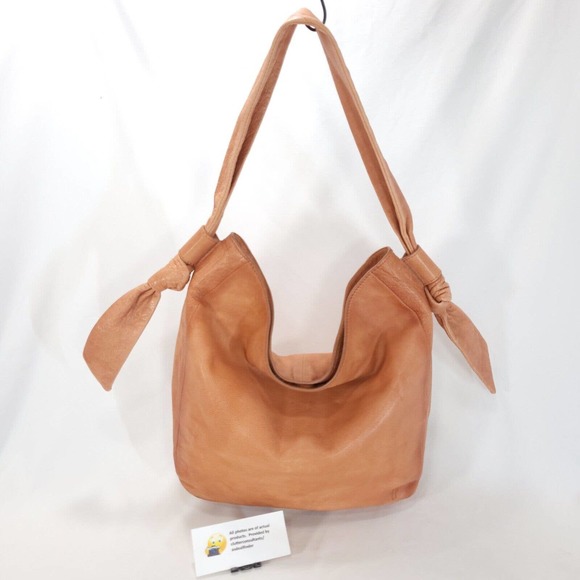 Frye Handbags - Frye Buttery Soft Leather Purse Hobo Shoulder Bag Beige